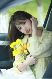 双胞胎姐妹花